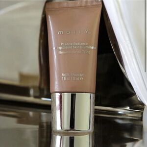 Mally Positive Radiance Glowing Liquid Skin‎ Illuminator 30ml NEW
